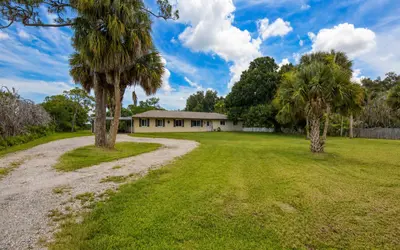 9302 Orange Avenue, Fort Pierce – Single Family Residence for sale