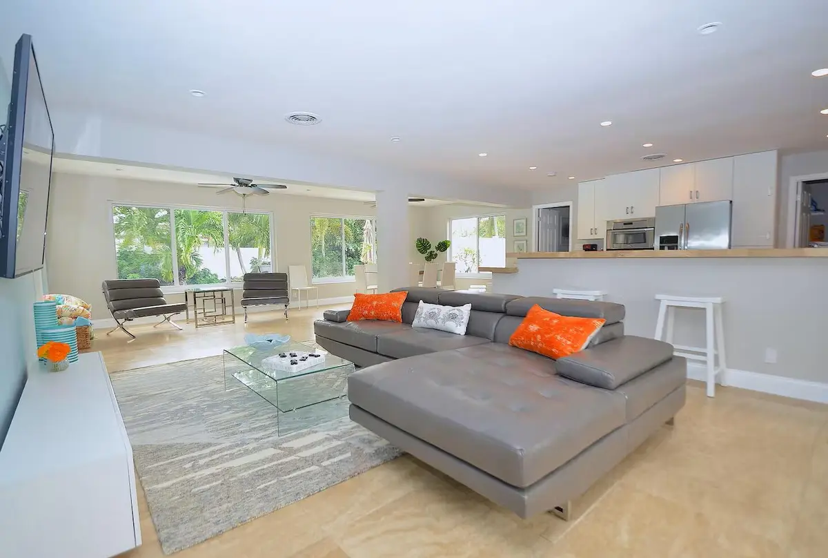 Living Main at 2060 Coco Palm Place, Lauderdale-By-The-Sea