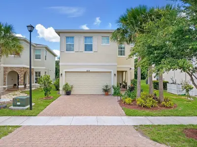 1513 NW Cataluna Circle, Port St. Lucie – Single Family Residence for sale