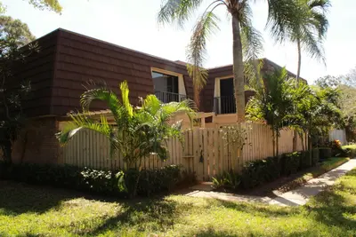 716 7th Lane, Palm Beach Gardens – leased