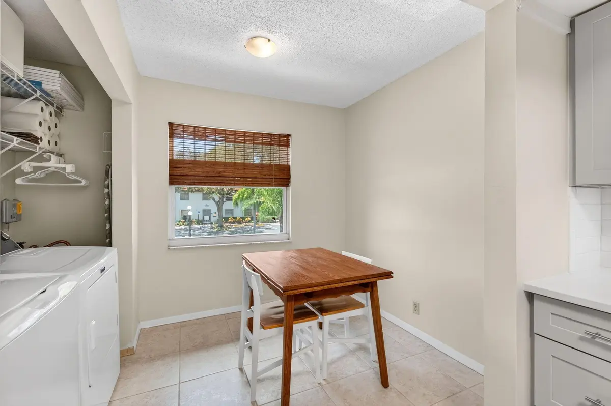 Eat in Kitchen at 6600 S Oriole Boulevard, Delray Beach