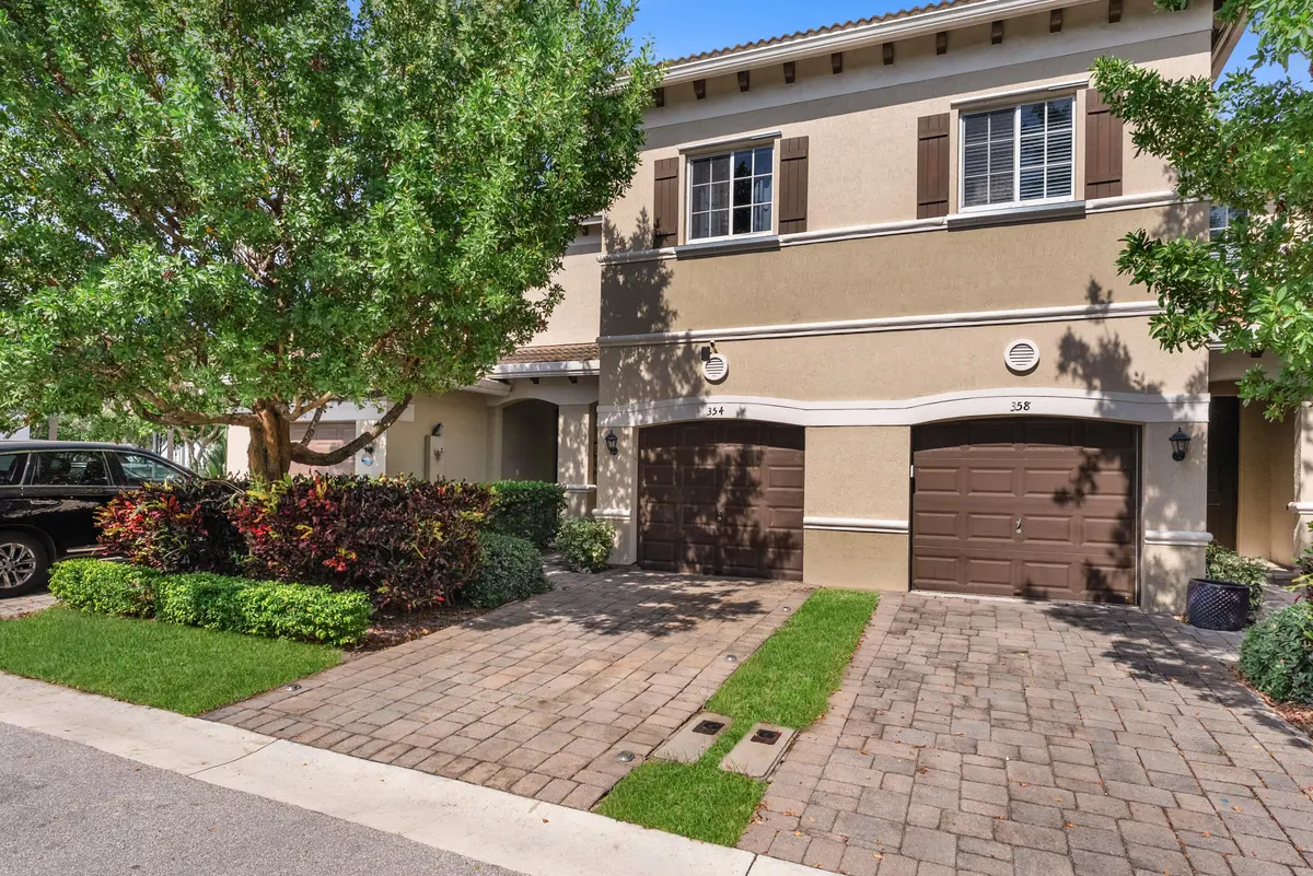 01-1 at 354 SE 1st Way 354, Deerfield Beach