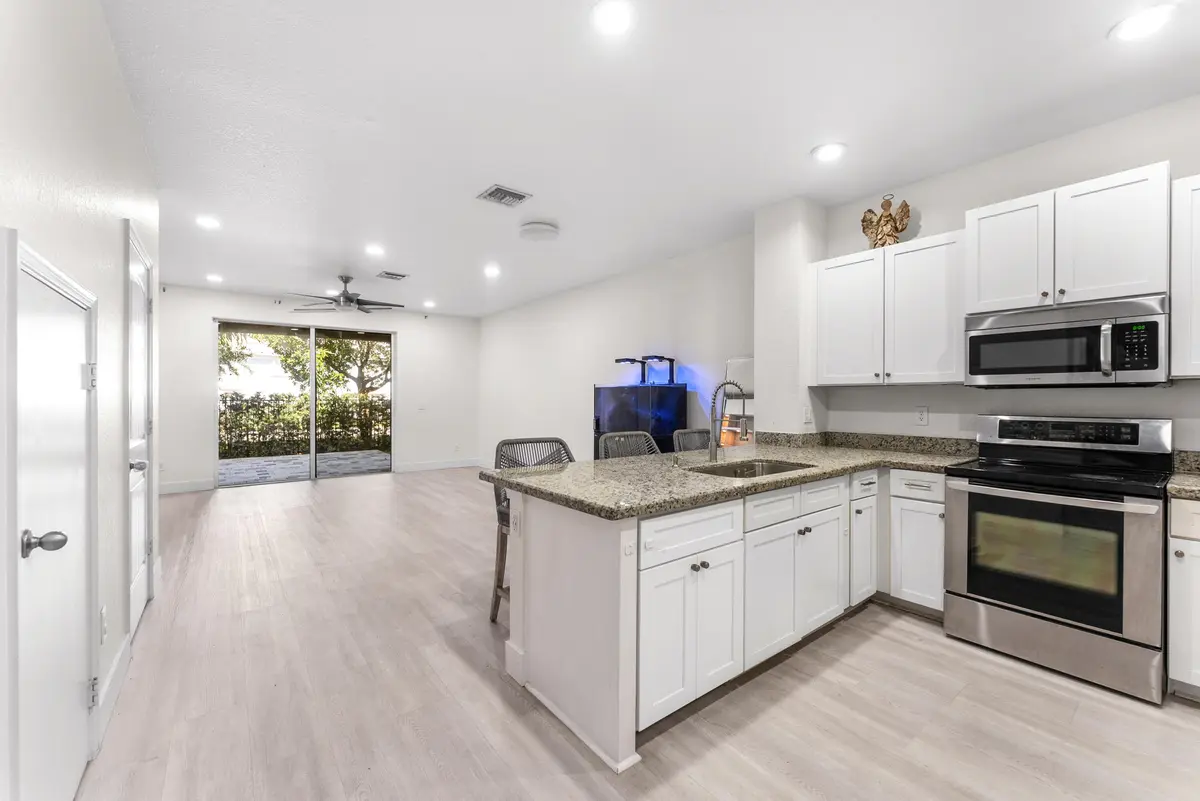 07-7 at 354 SE 1st Way 354, Deerfield Beach