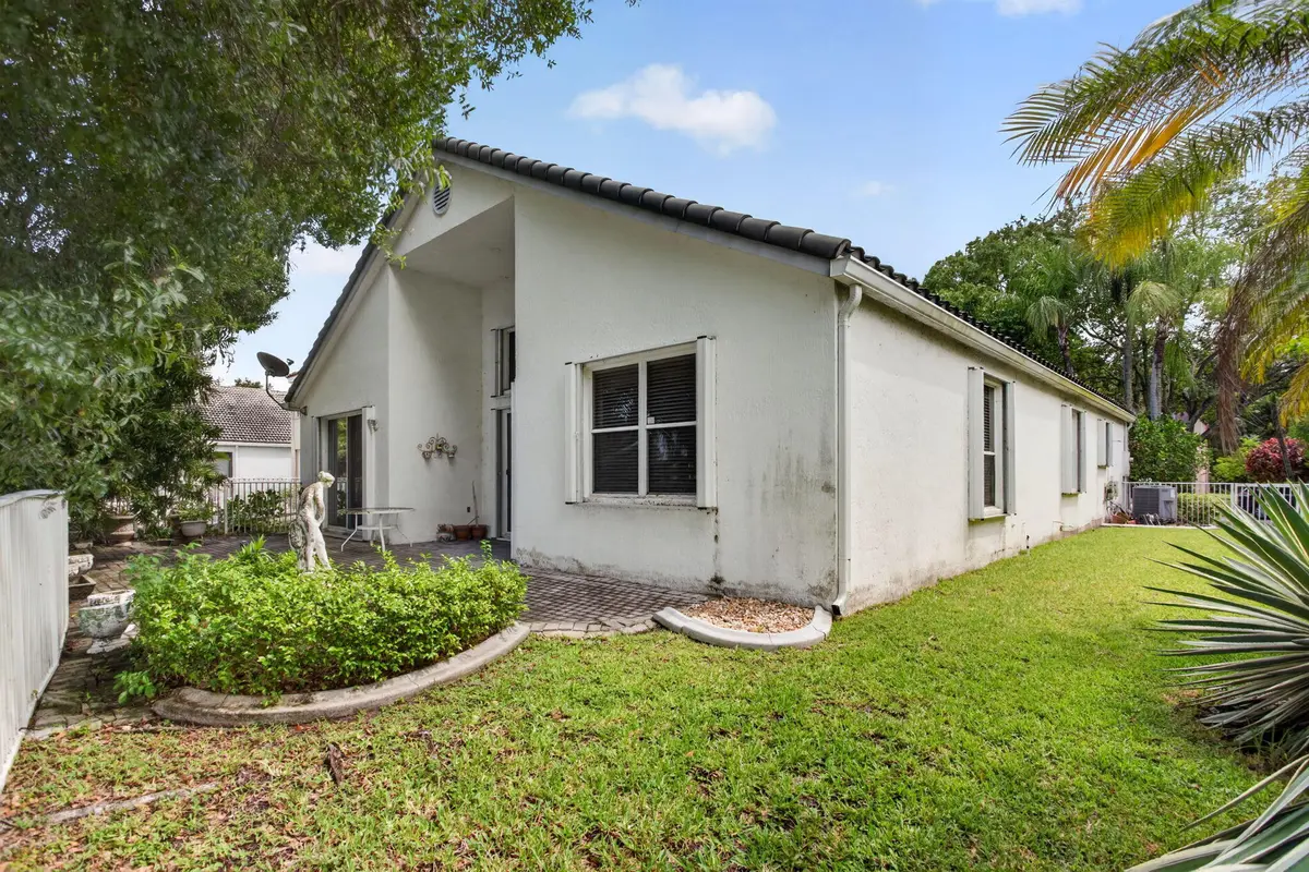 6-web-or-mls-6621-5289 at 6621 NW 78th Drive, Parkland