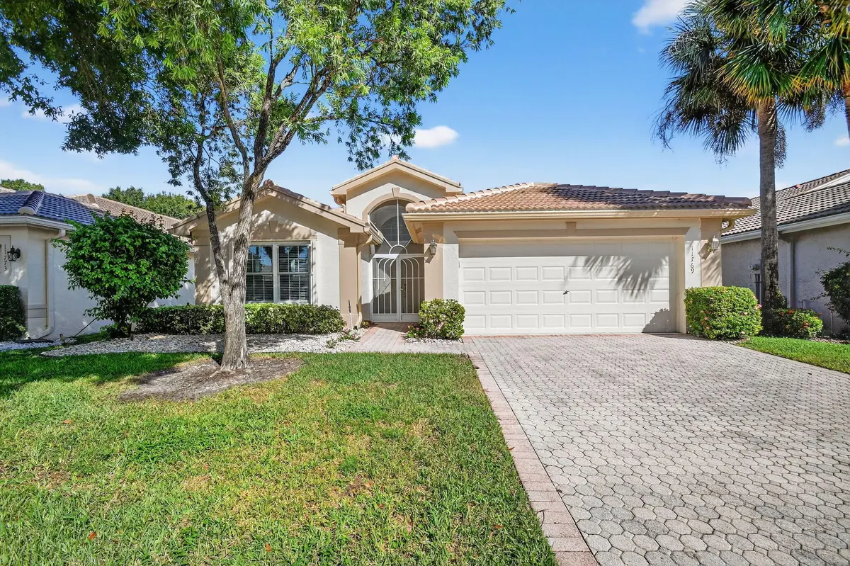 Welcome home at 11769 Castellon Court, Boynton Beach