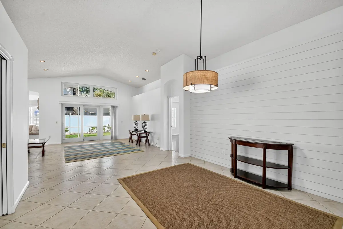 Spacious living and dining at 11769 Castellon Court, Boynton Beach