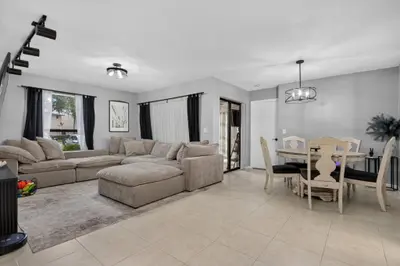 3331 NW 47th Avenue 3242, Coconut Creek – Condominium for sale