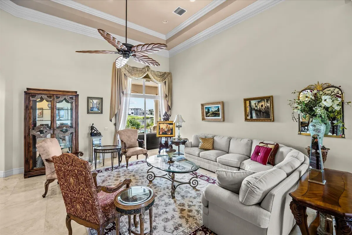 08-bell in-19 at 211 SE Bella Strano, Port St. Lucie