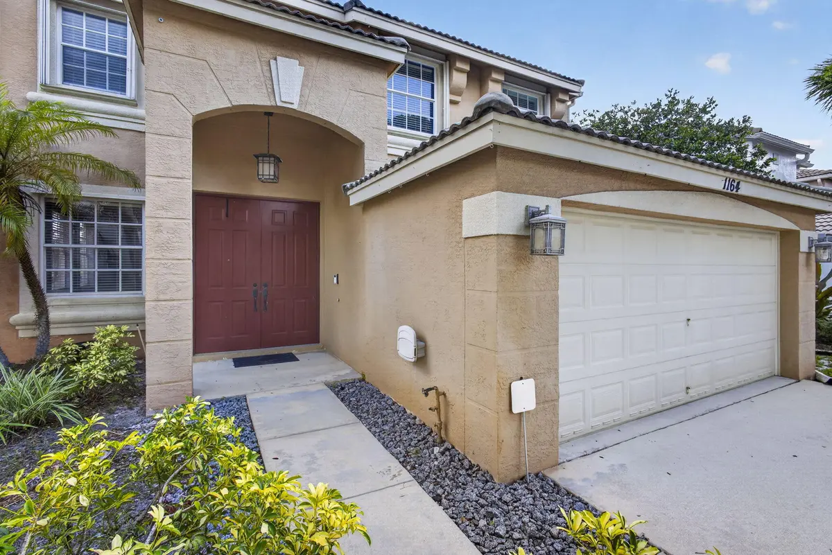 8-web-or-mls-BS1A3016 at 1164 Oakwater Drive, Royal Palm Beach