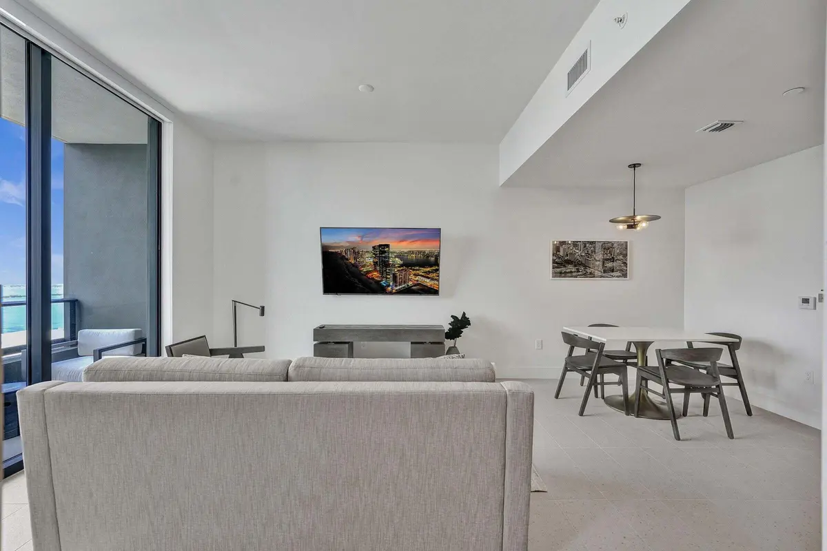20240920143547726526000000-o at 159 NE 6th Street 4813, Miami