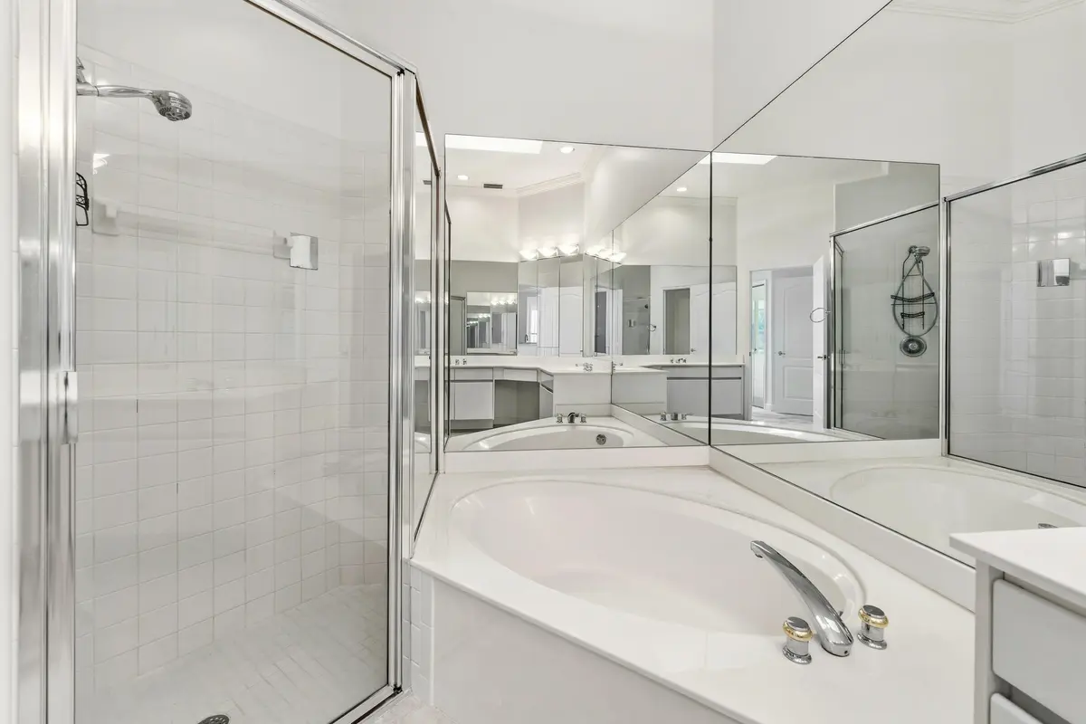 Primary Bath at 637 Masters Way, Palm Beach Gardens