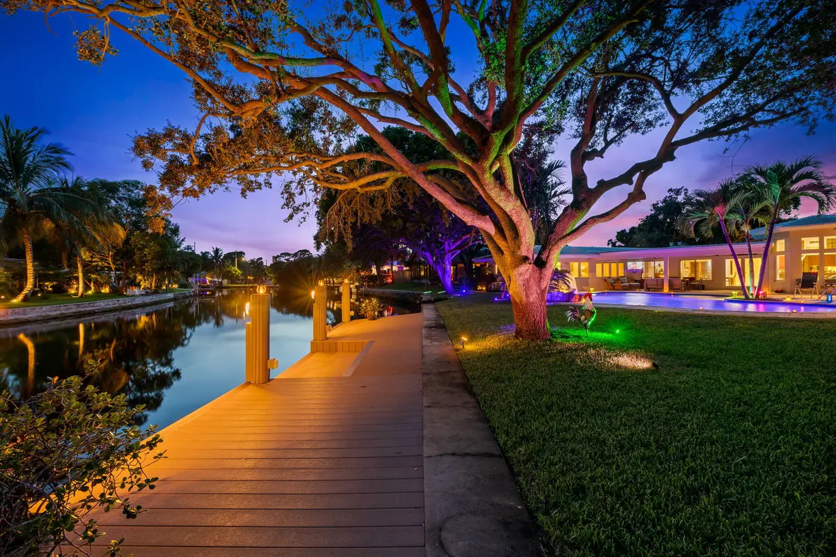 View at 1508 NE 30th Court, Oakland Park