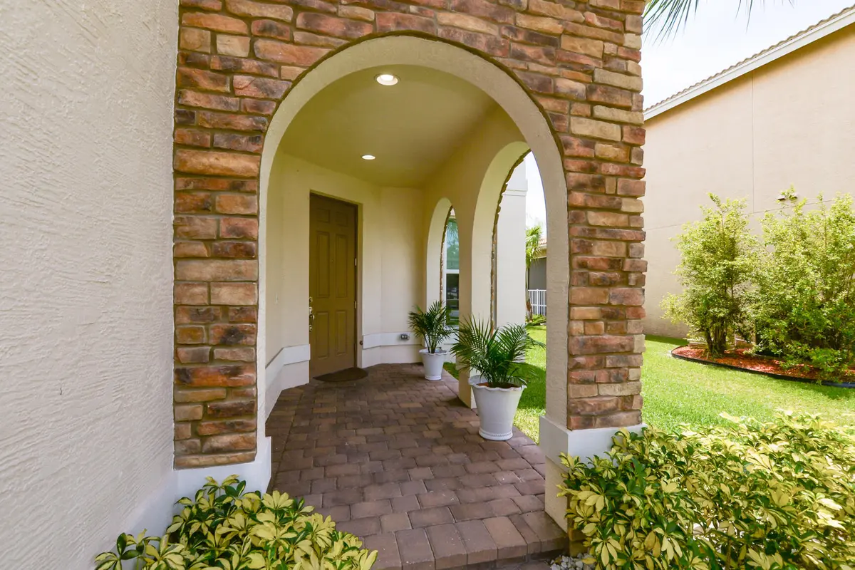 713 NW Leonardo Circle, Port St. Lucie, FL – photo 2