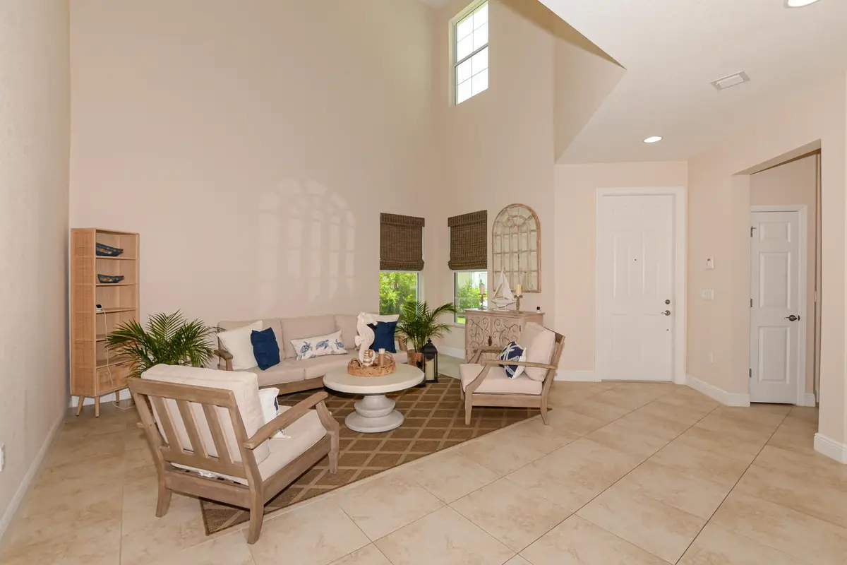 713 NW Leonardo Circle, Port St. Lucie, FL – photo 6
