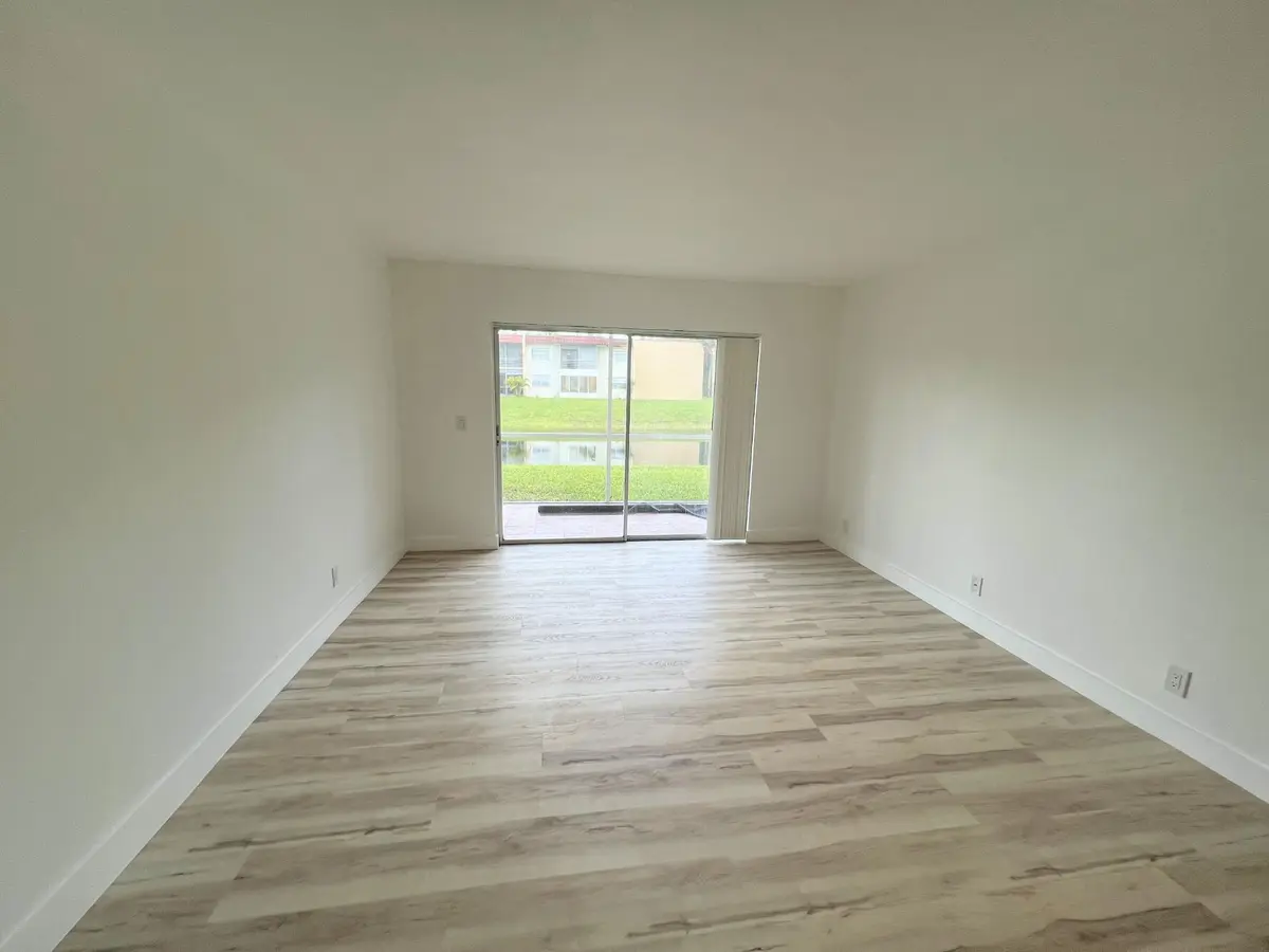 LIVING ROOM at 463 Lake Frances Drive 463, West Palm Beach