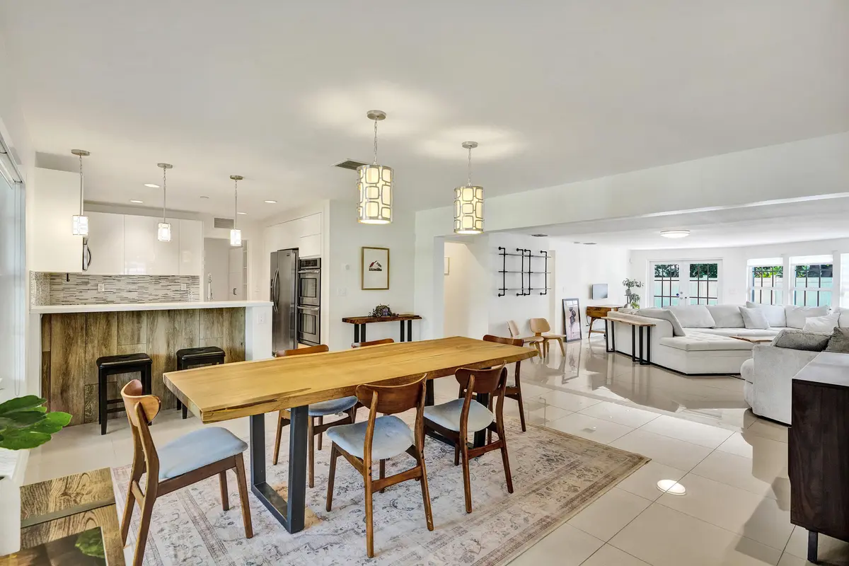 DSC09669 at 5830 NE 21st Terrace, Fort Lauderdale