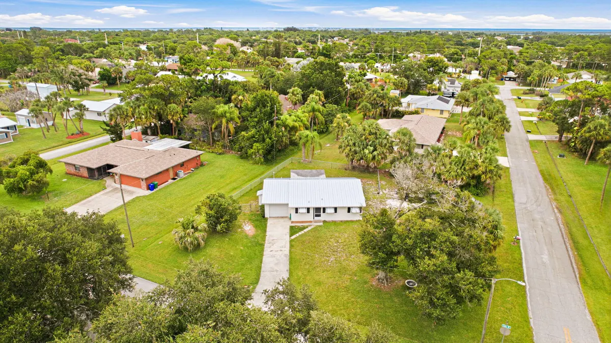 Aerial at 273 Easy Street, Sebastian