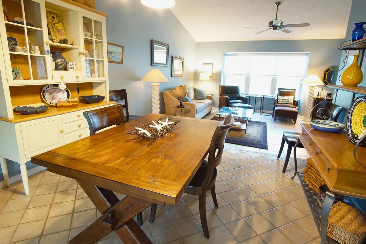 dining at 7561 Nemec Drive, Lake Clarke Shores