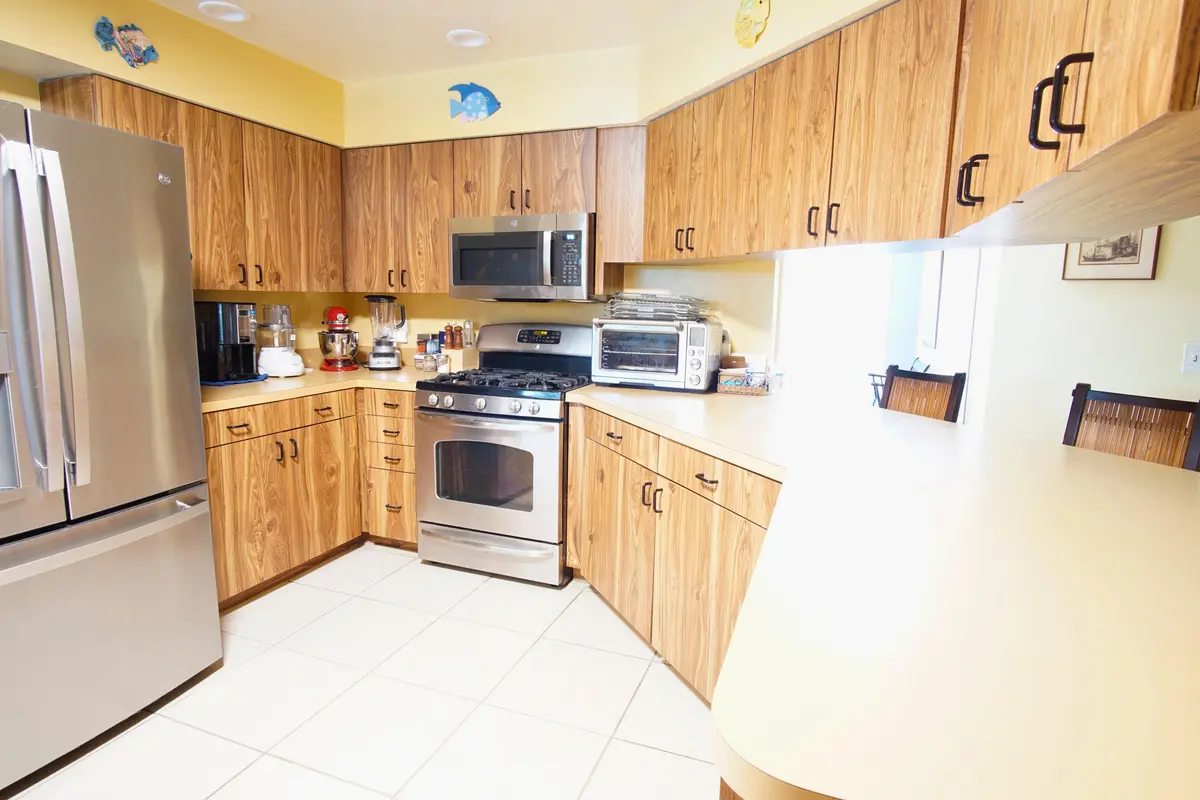 kitch at 7561 Nemec Drive, Lake Clarke Shores