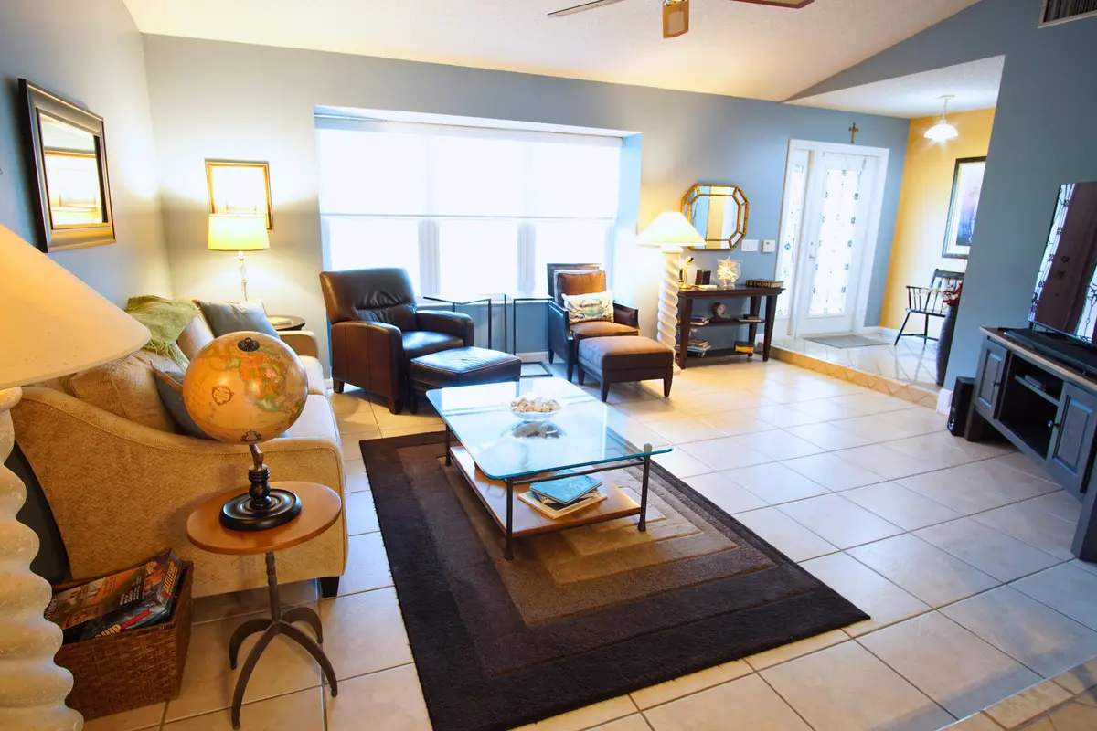 LR at 7561 Nemec Drive, Lake Clarke Shores