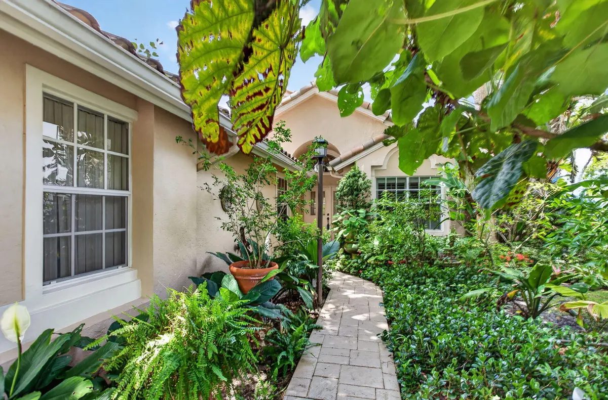 2-web-or-mls-001L5836 at 526 Misty Oaks Drive, Pompano Beach