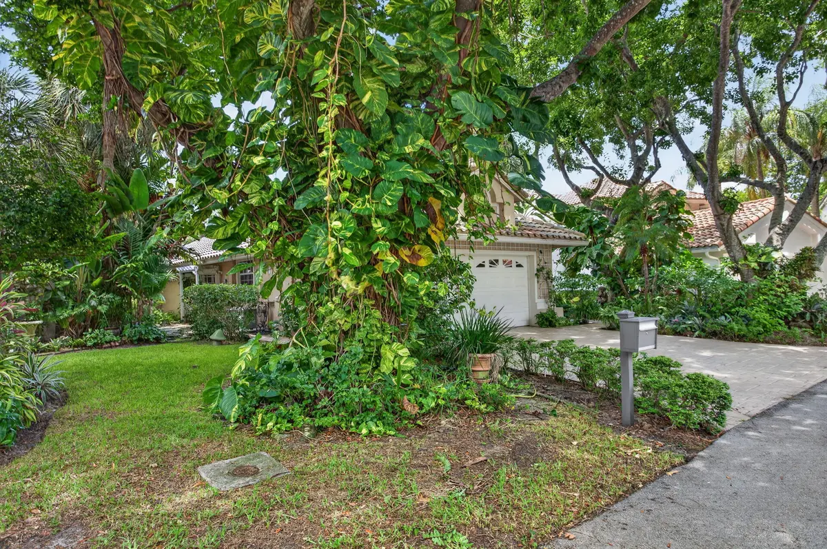 4-web-or-mls-001L5826 at 526 Misty Oaks Drive, Pompano Beach