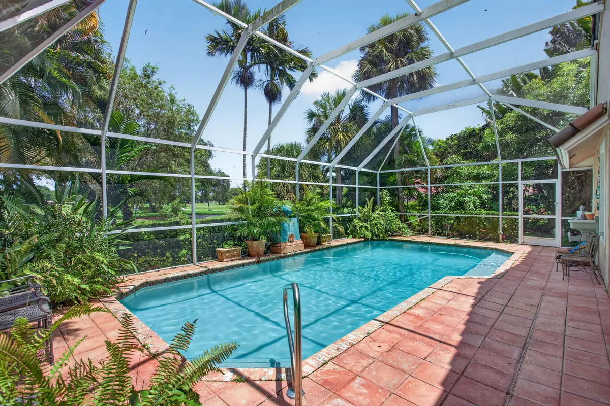 7-web-or-mls-001L5857 at 526 Misty Oaks Drive, Pompano Beach