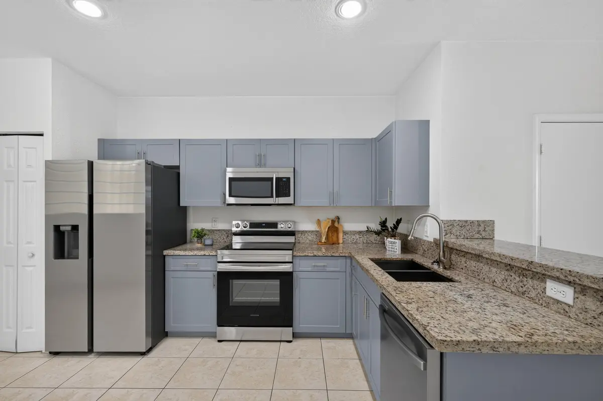 2391-21 at 2391 Pasadena Way, Weston