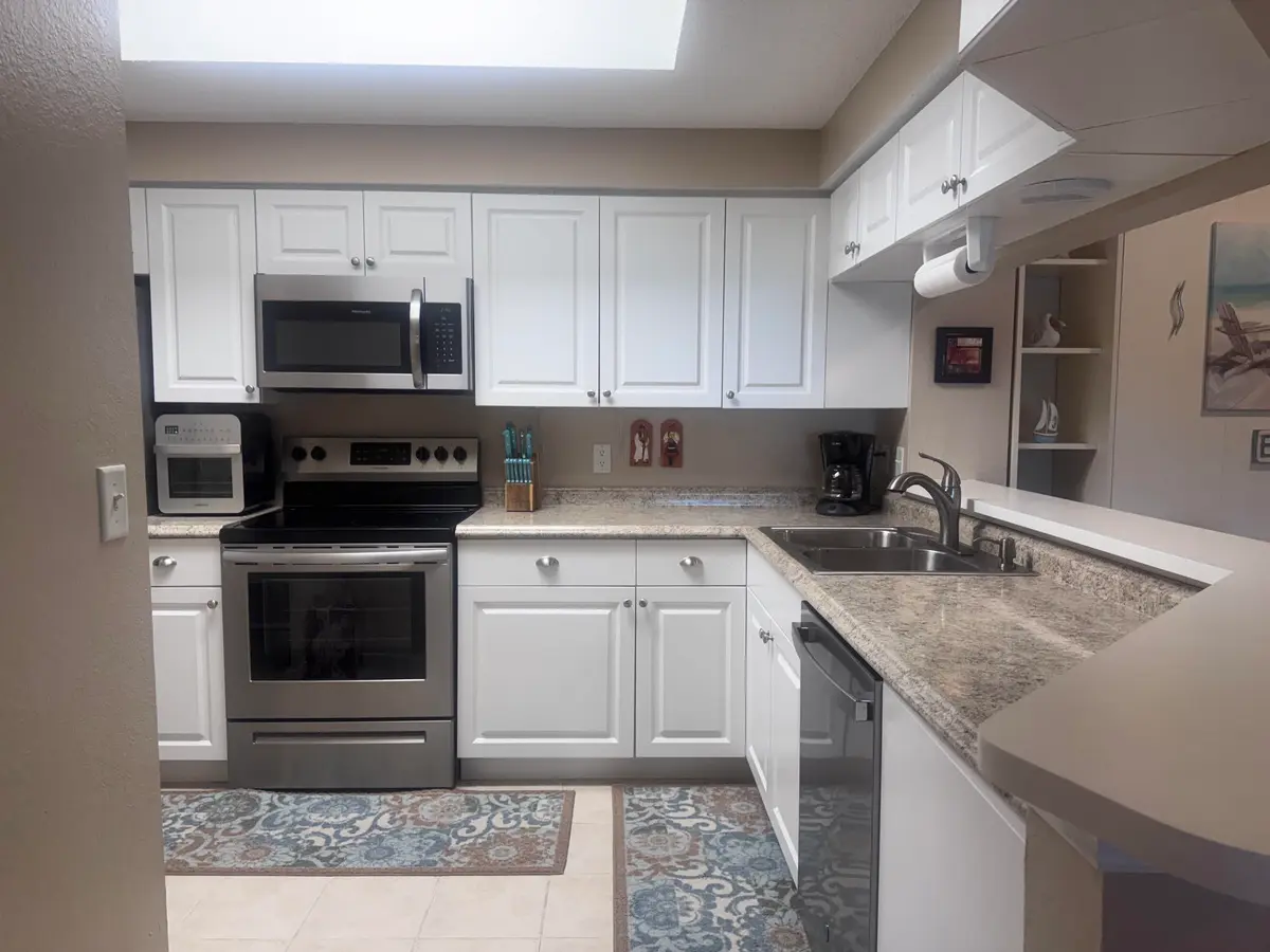 2729 Anzio Court 107, Palm Beach Gardens, FL – photo 6