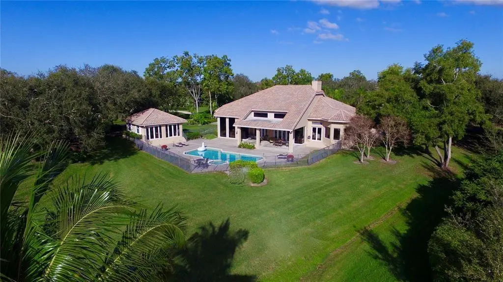 Photo 3 at 3190 Willow Lane, Weston