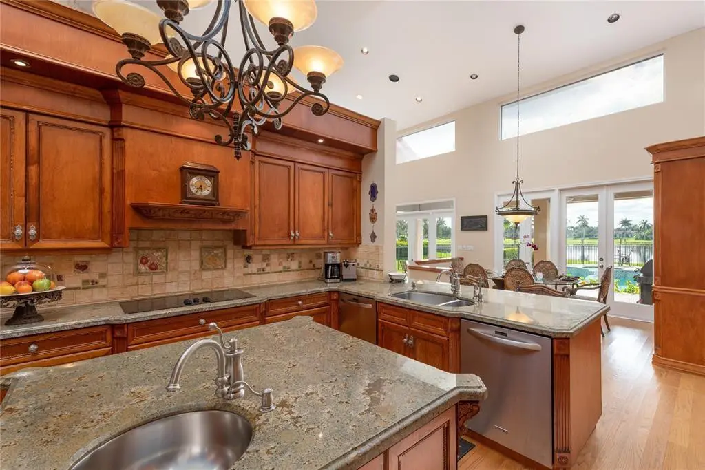 Photo 8 at 3190 Willow Lane, Weston