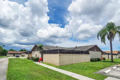 4757 Sunny Palm Circle A, West Palm Beach – Townhouse for rent