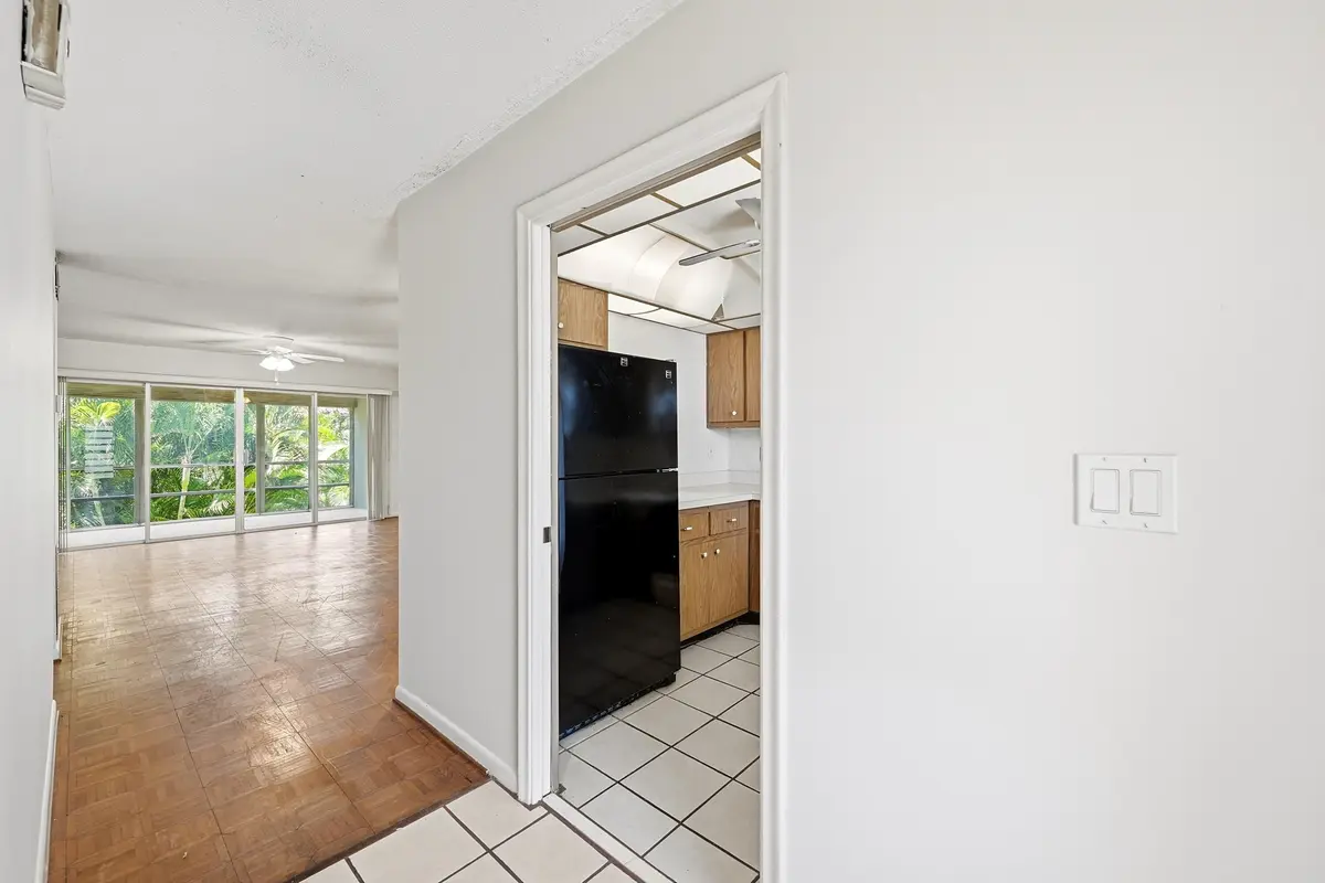 Entry at 2160 NE 36th Street 37, Lighthouse Point