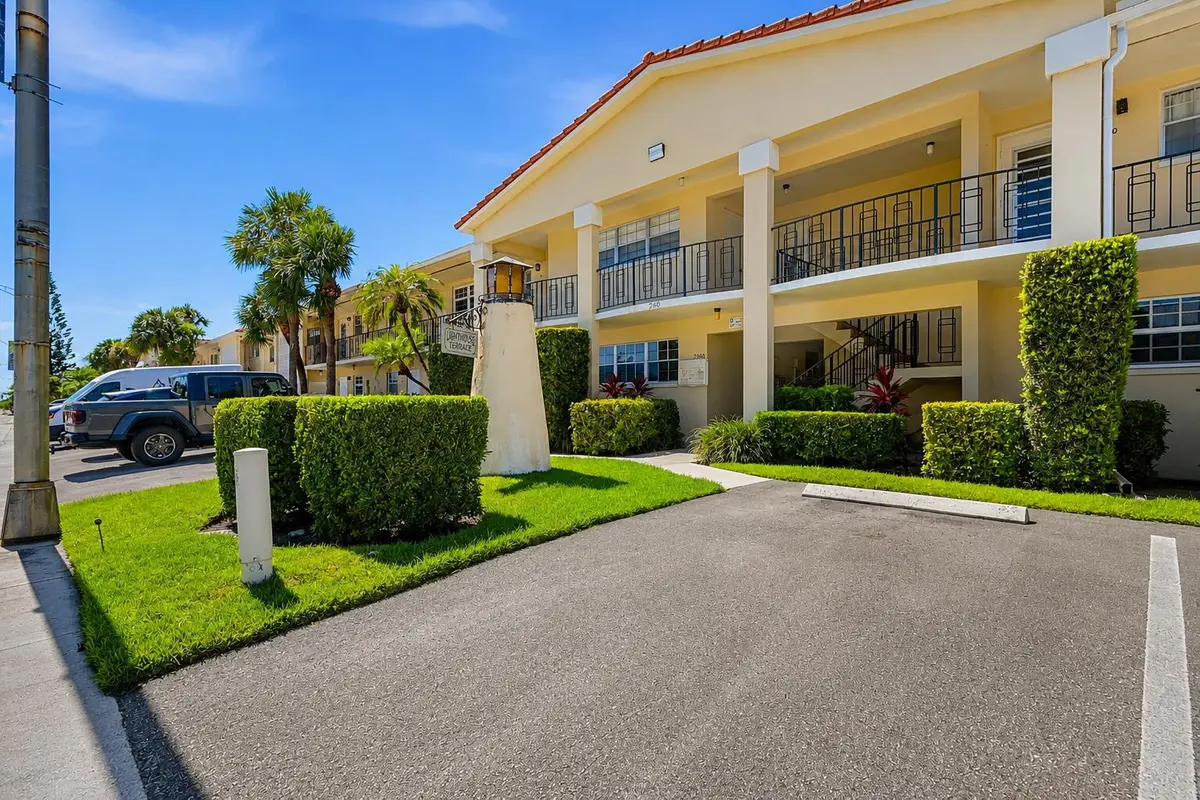 Front at 2160 NE 36th Street 37, Lighthouse Point