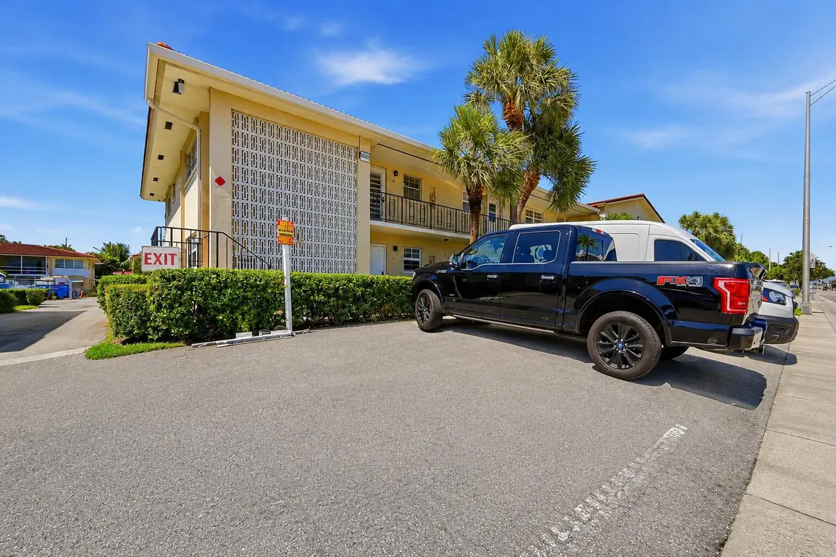 Front at 2160 NE 36th Street 37, Lighthouse Point