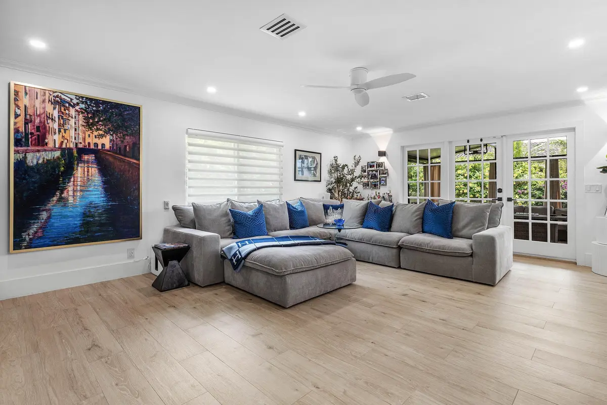 Family Room at 3203 NE 6th, Boca Raton