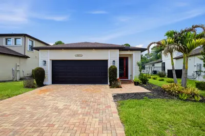 161 SE Via Visconti, Port St. Lucie – sold