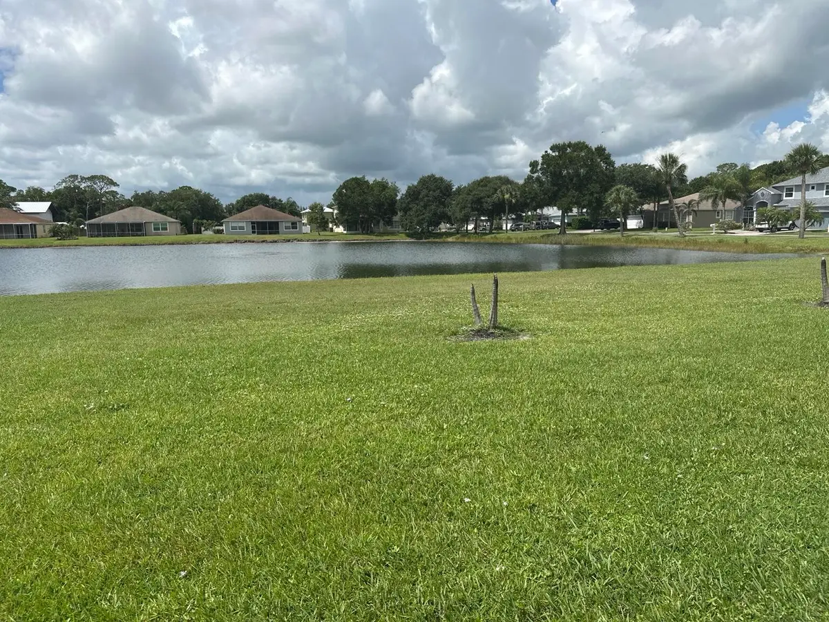 BACKYARD at 6075 46th Lane, Vero Beach