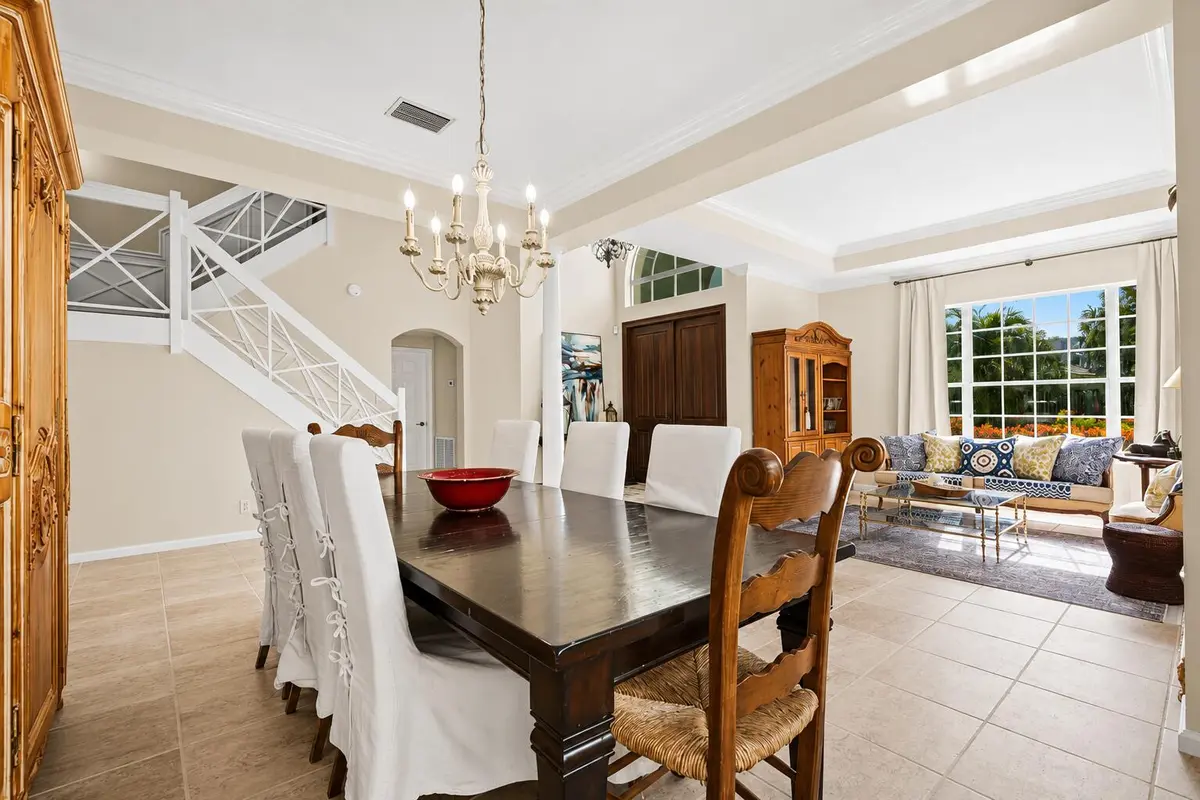 Formal Dining at 464 Oriole Lane, Jupiter