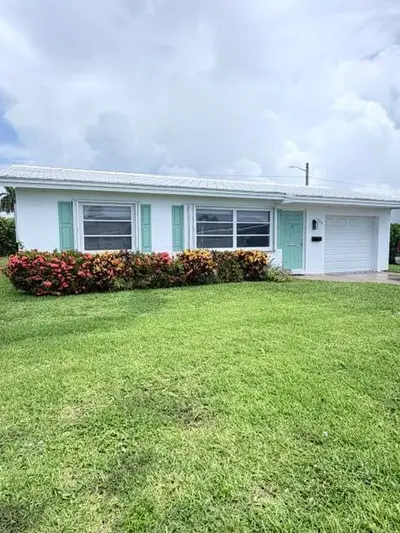 1308 SW 24th Street, Boynton Beach – Single Family Residence for sale