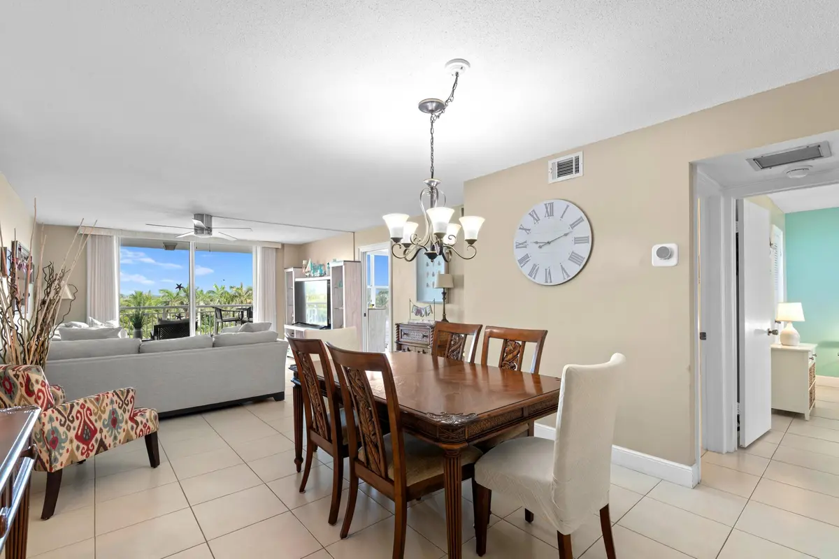 Dining Area at 1050 Hillsboro Mile 403w, Hillsboro Beach