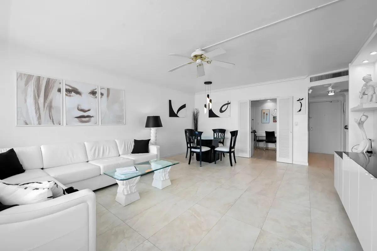 19-web-or-mls-DSC_9712 at 3333 NE 34th Street 1414, Fort Lauderdale