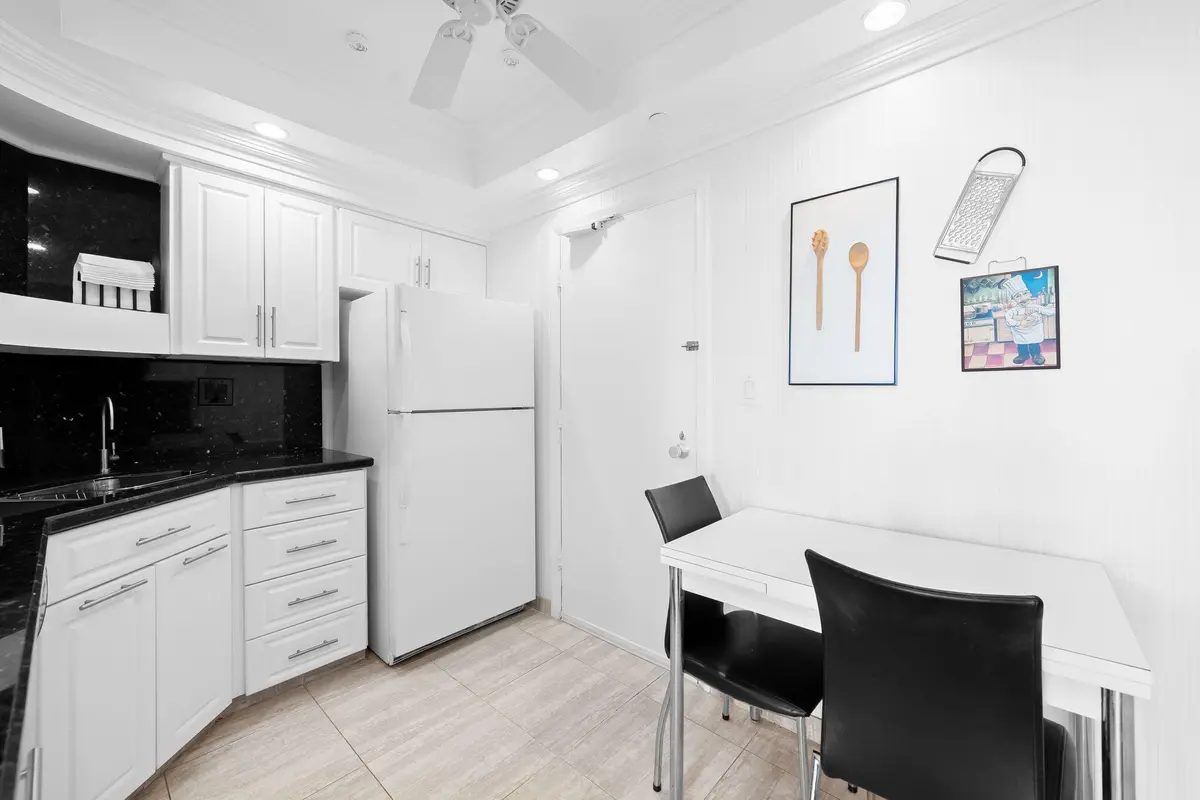 21-web-or-mls-DSC_9728 at 3333 NE 34th Street 1414, Fort Lauderdale