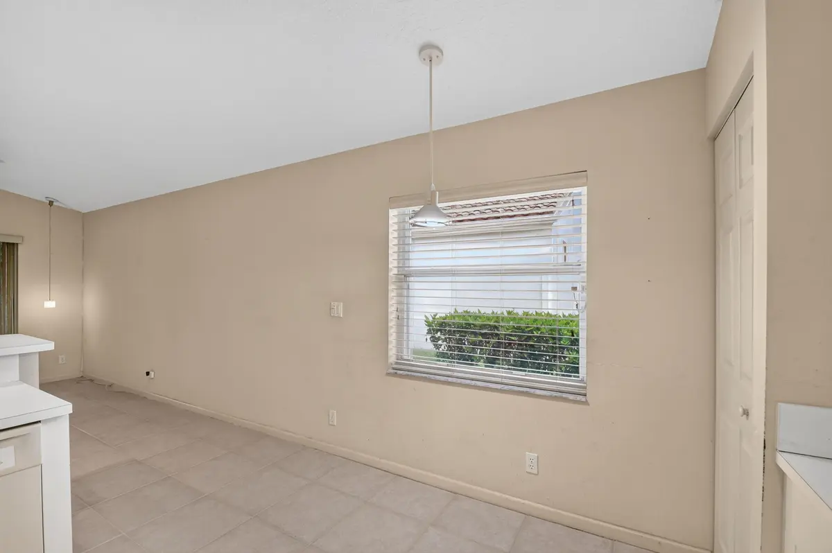 Eat In Kitchen at 9840 Arbor View Drive, Boynton Beach