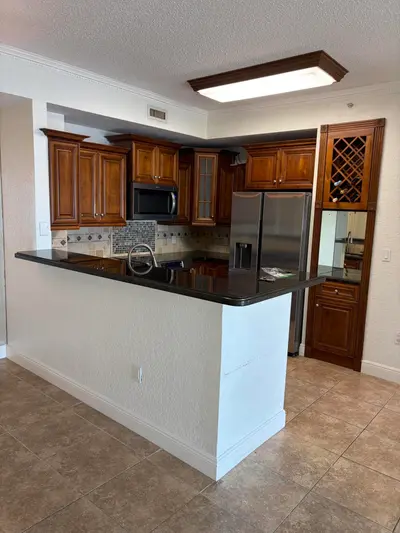 1801 N Flagler Drive 919, West Palm Beach – sold