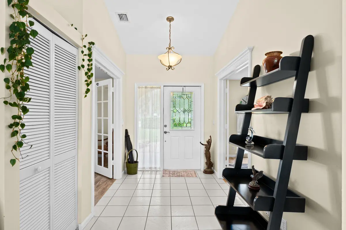 5-web-or-mls-A7409411 at 1707 Primrose Lane, Wellington