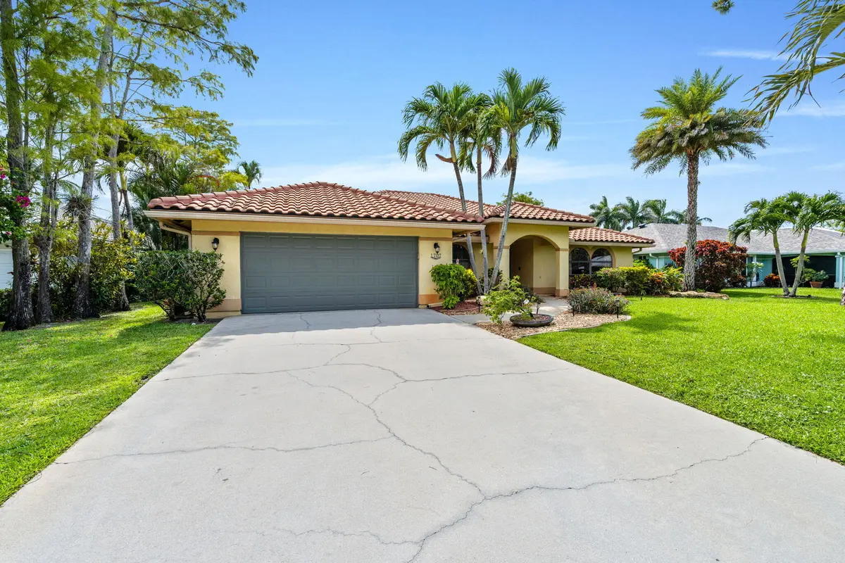 2-web-or-mls-A7409532 at 1707 Primrose Lane, Wellington