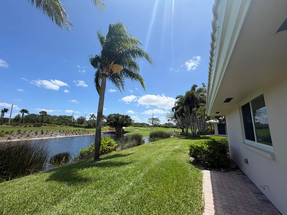 lake view at 10860 Tamarisk Trail, Boynton Beach
