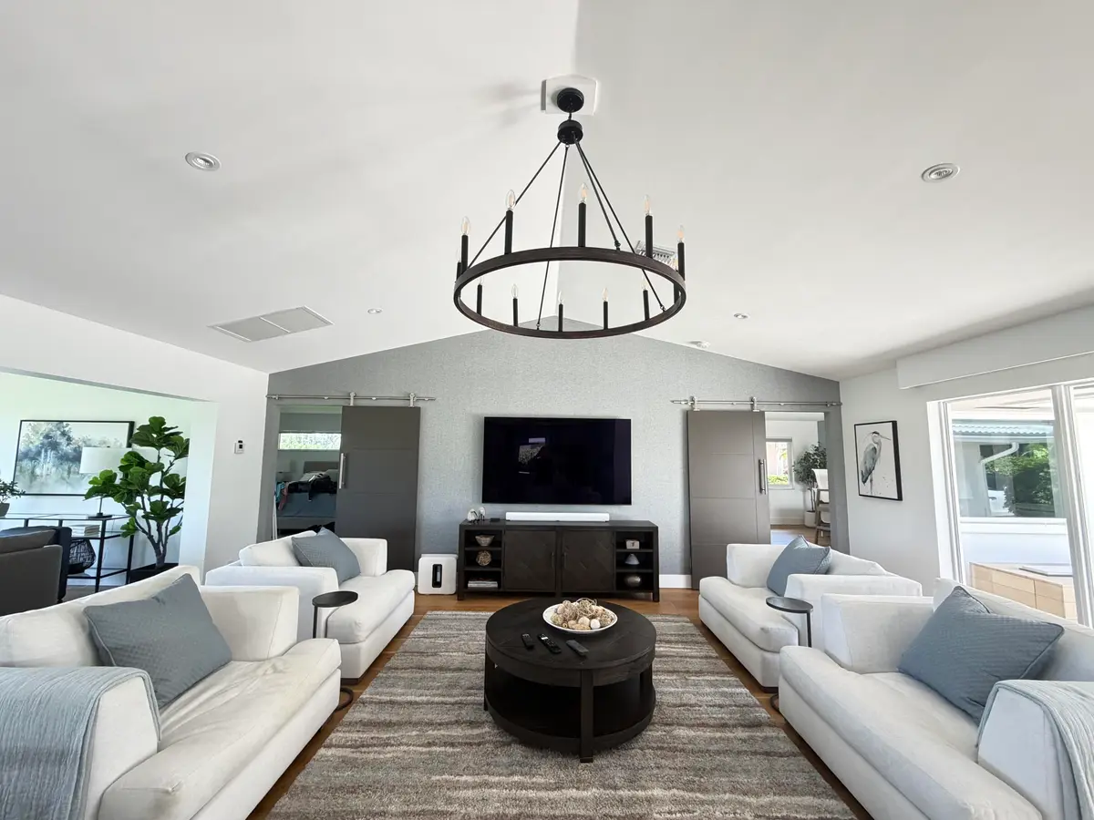 living area at 10860 Tamarisk Trail, Boynton Beach