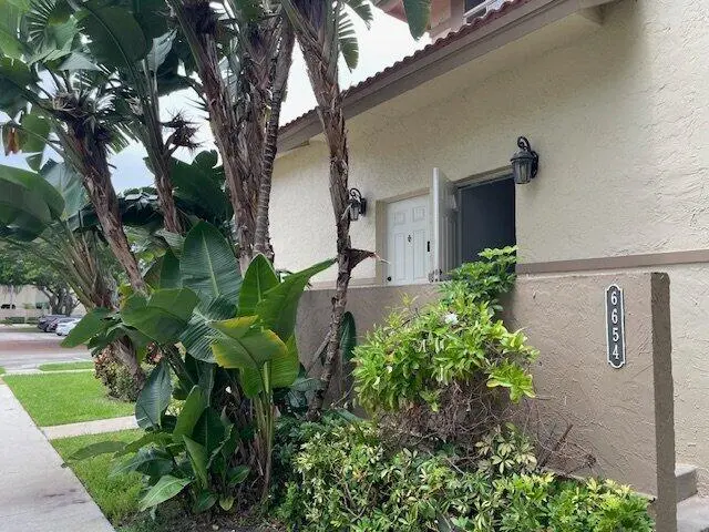 6654 Via Regina, Boca Raton, FL – photo 1